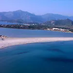 Ξενοδοχείο με διαμερίσματα Porto Giunco