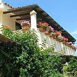 Porto Giunco Aparthotel 2*