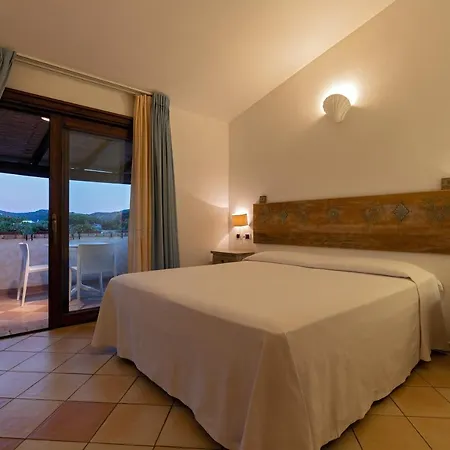 Porto Giunco 2*