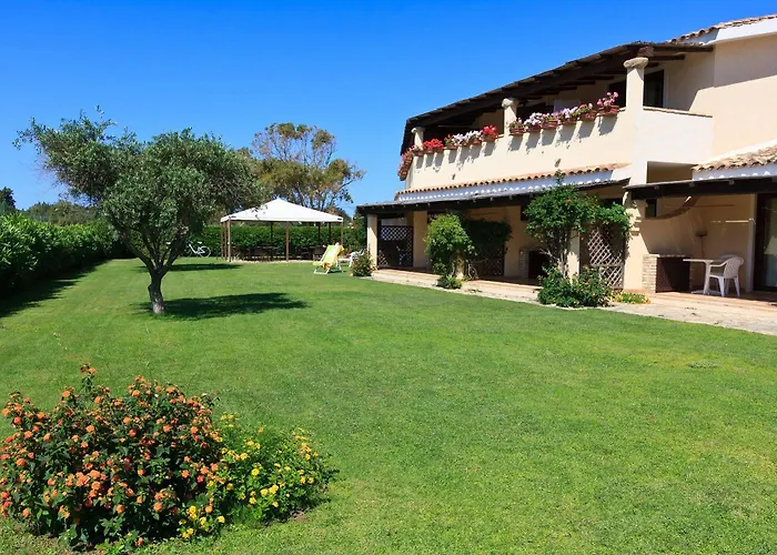 Porto Giunco Apartmanhotel 2*